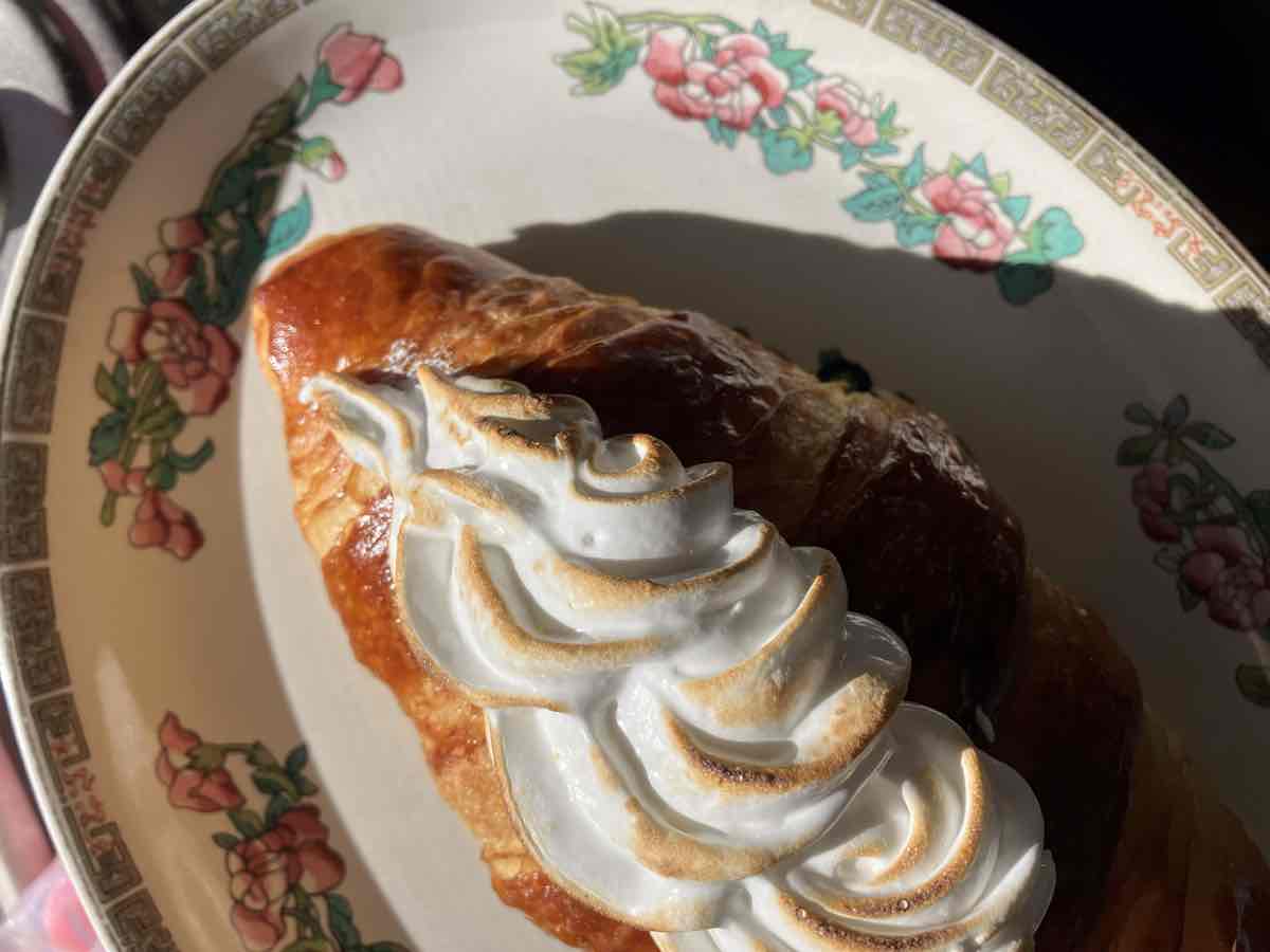 Lemon Croissant